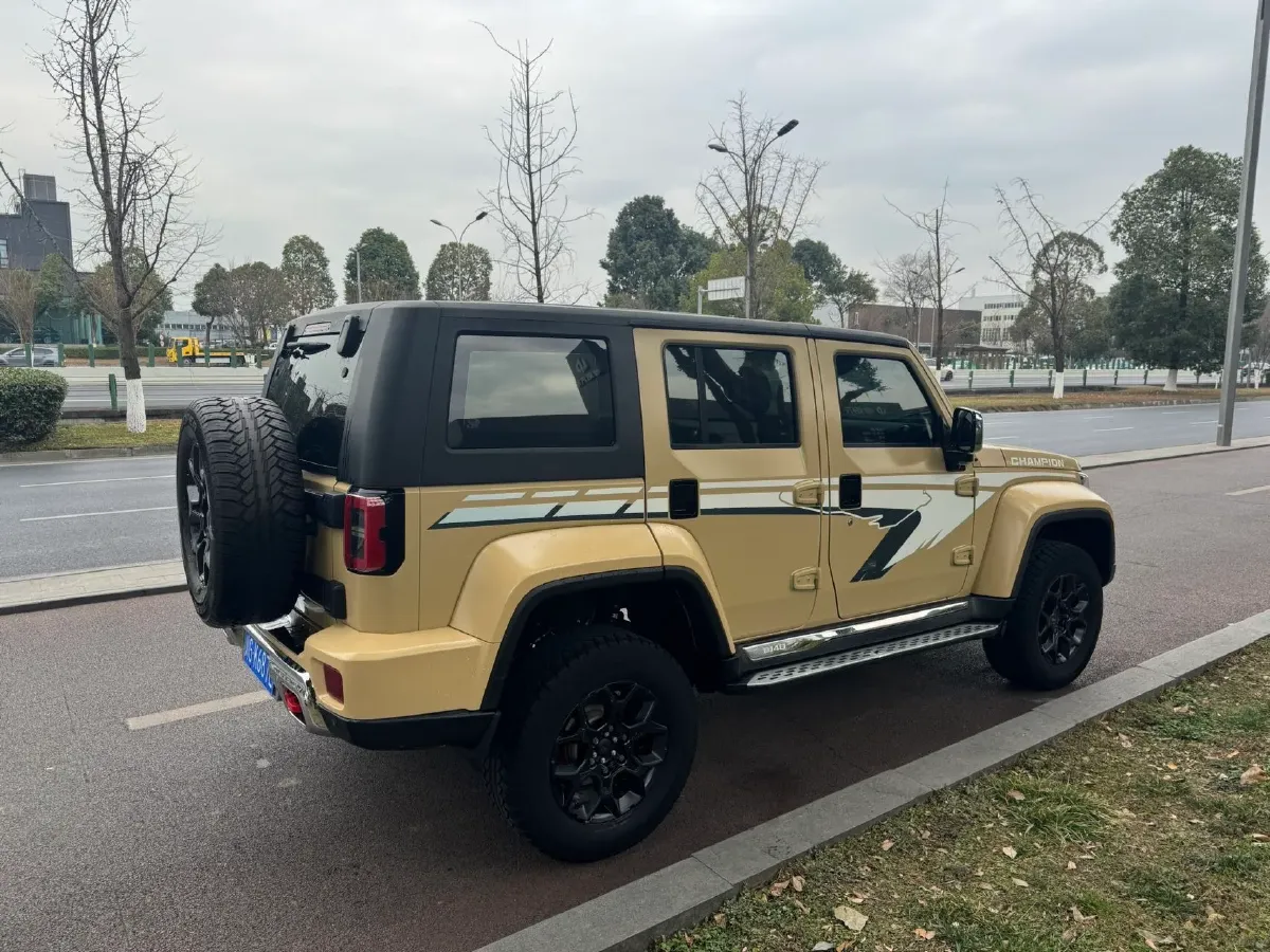2019 Beijing BJ40 2.3T 231HP L4 6AT,autocango,china used car exporter,china ev exporter,chinese used car exporter,chinese used ev exporter