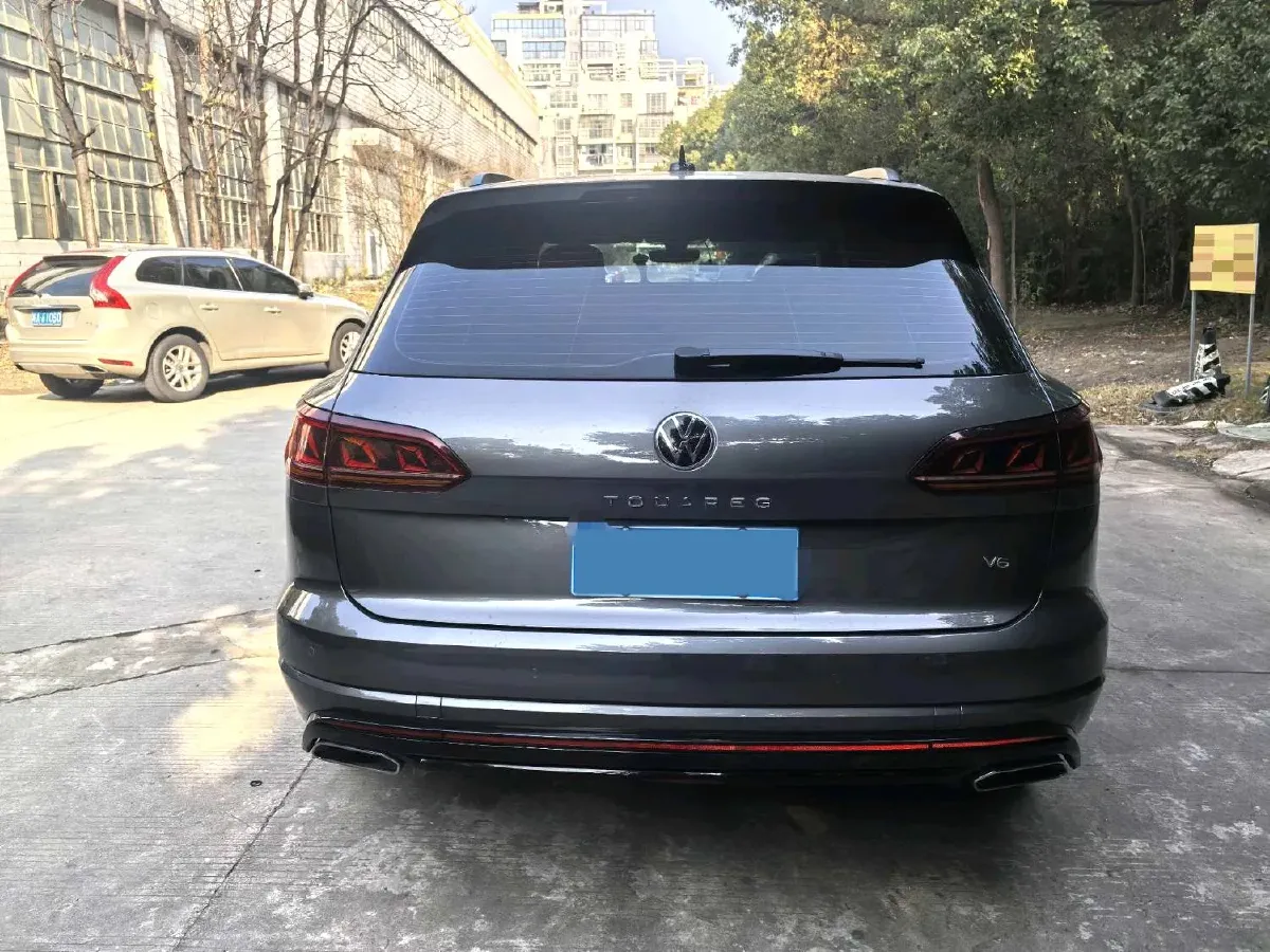 2022 Volkswagen Touareg 3.0T 340HP V6 8AT,autocango,china used car exporter,china ev exporter,chinese used car exporter,chinese used ev exporter