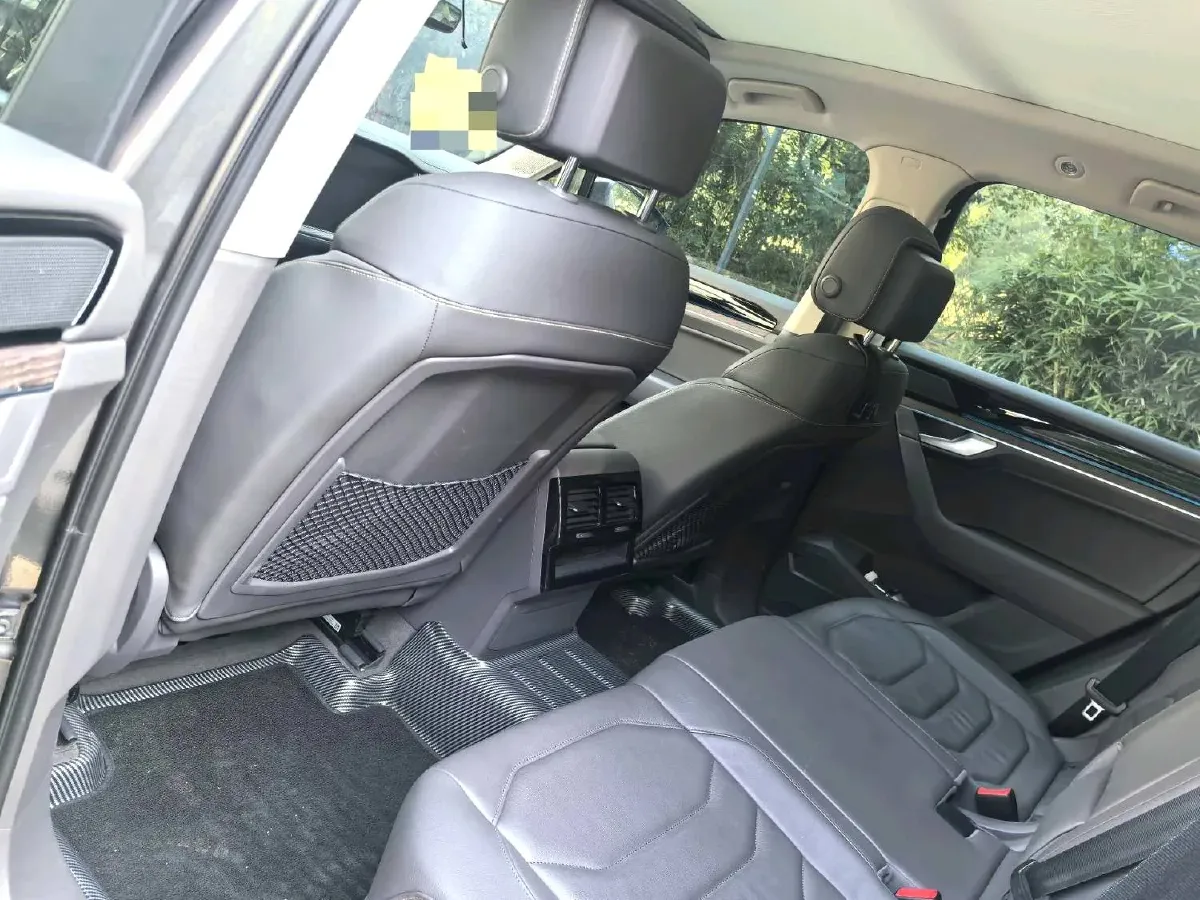 2022 Volkswagen Touareg 3.0T 340HP V6 8AT,autocango,china used car exporter,china ev exporter,chinese used car exporter,chinese used ev exporter