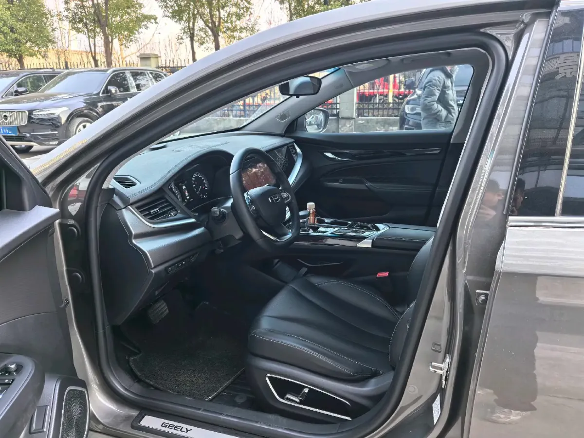 2021 MAXUS T70 2.0T 163HP L4 6AT,autocango,china used car exporter,china ev exporter,chinese used car exporter,chinese used ev exporter