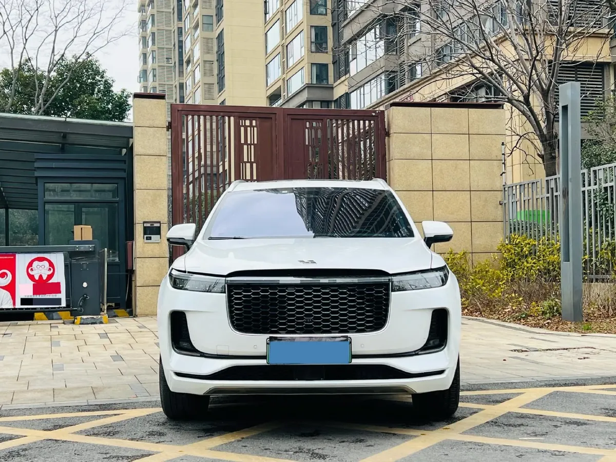 2021 Li ONE Range Extended 131HP REEV 40.5KWH,autocango,china used car exporter,china ev exporter,chinese used car exporter,chinese used ev exporter