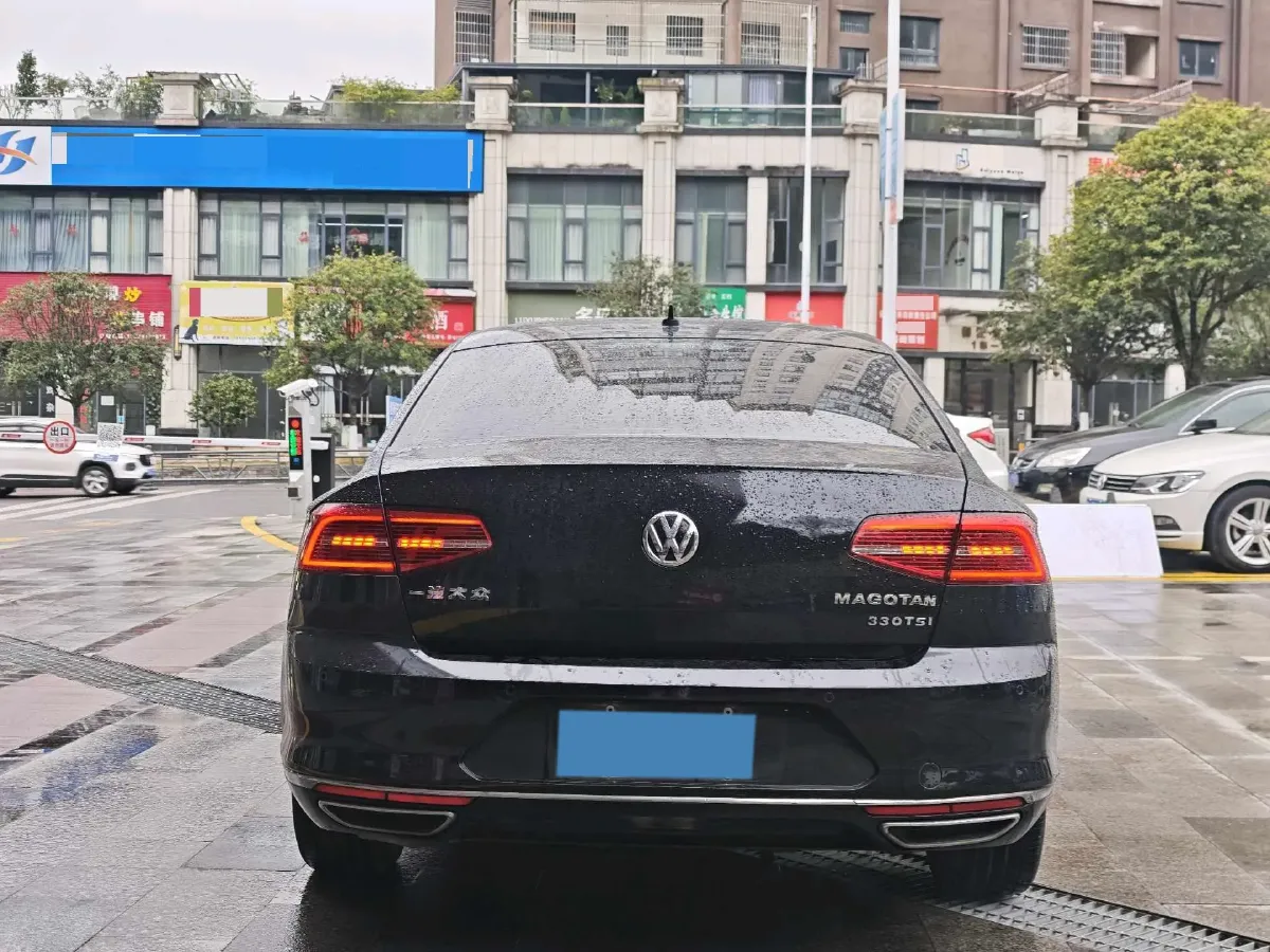 2019 Volkswagen Magotan 2.0T 186HP L4 7DCT,autocango,china used car exporter,china ev exporter,chinese used car exporter,chinese used ev exporter