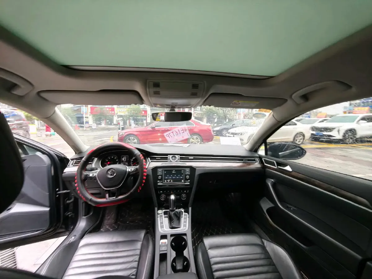 2019 Volkswagen Magotan 2.0T 186HP L4 7DCT,autocango,china used car exporter,china ev exporter,chinese used car exporter,chinese used ev exporter