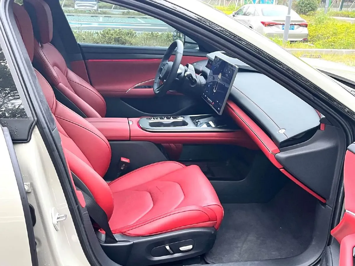 2024 MI SU7 BEV 101KWH,autocango,china used car exporter,china ev exporter,chinese used car exporter,chinese used ev exporter