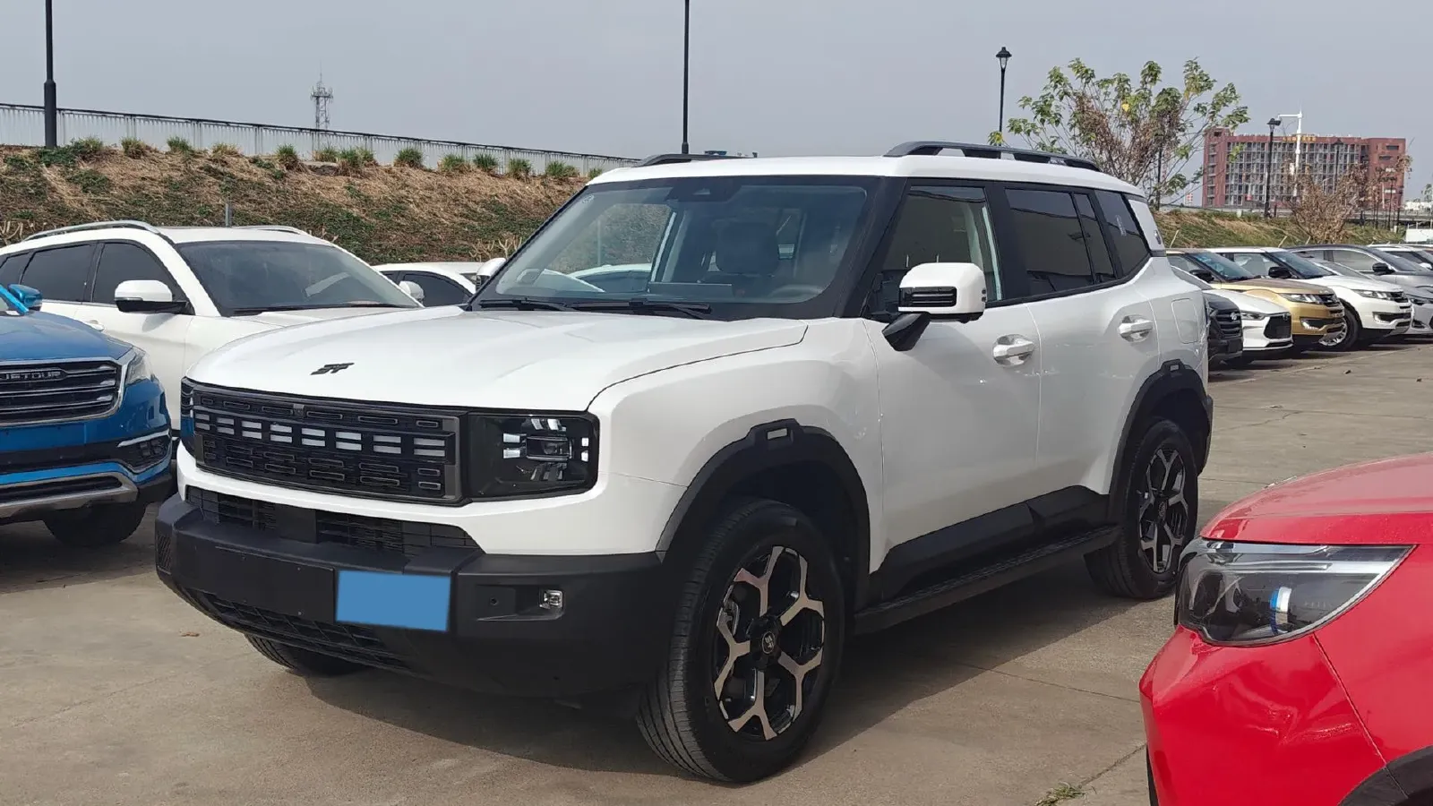 2025 MAXUS XinTu V70 2.0T 150HP L4 9AT,autocango,china used car exporter,china ev exporter,chinese used car exporter,chinese used ev exporter