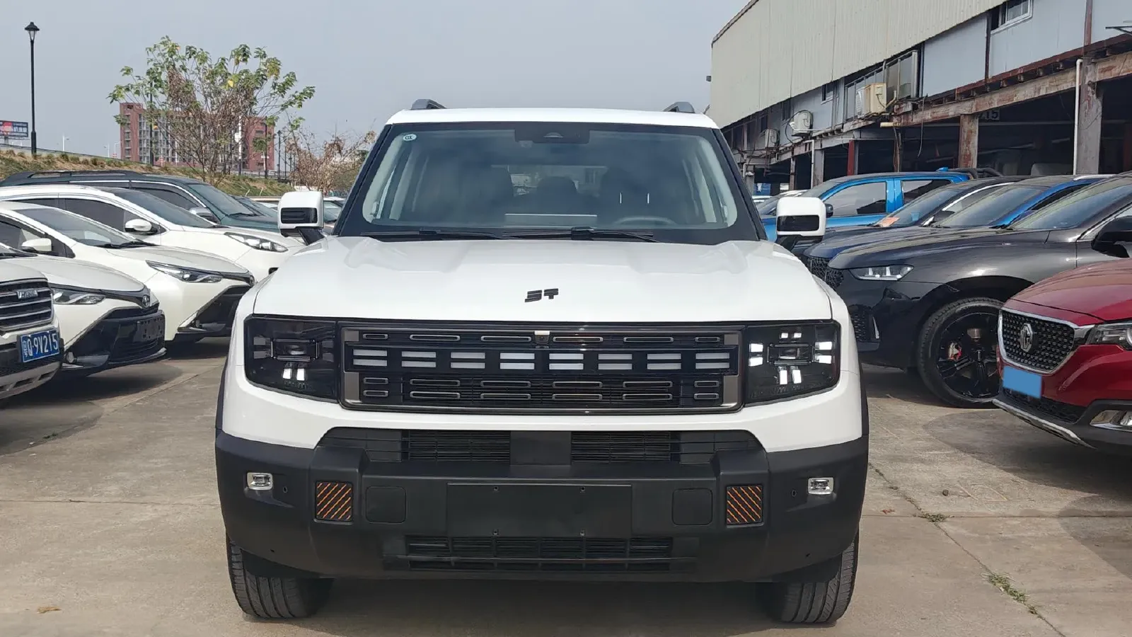 2025 MAXUS XinTu V70 2.0T 150HP L4 9AT,autocango,china used car exporter,china ev exporter,chinese used car exporter,chinese used ev exporter