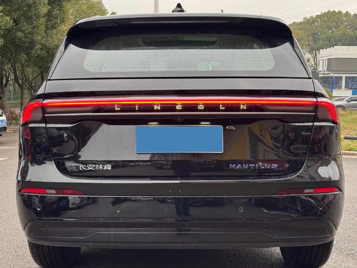 2023 Lincoln Nautilus 2.0T 282HP L4 E-CVT Hybrid,autocango,china used car exporter,china ev exporter,chinese used car exporter,chinese used ev exporter