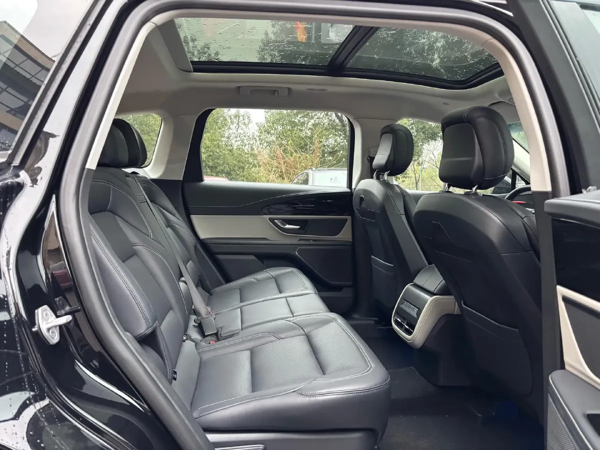 2023 Lincoln Nautilus 2.0T 282HP L4 E-CVT Hybrid,autocango,china used car exporter,china ev exporter,chinese used car exporter,chinese used ev exporter