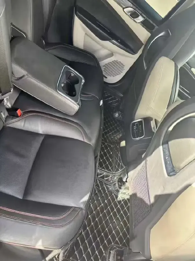 2018 Toyota C-HR 2.0L 171HP L4 CVT,autocango,china used car exporter,china ev exporter,chinese used car exporter,chinese used ev exporter