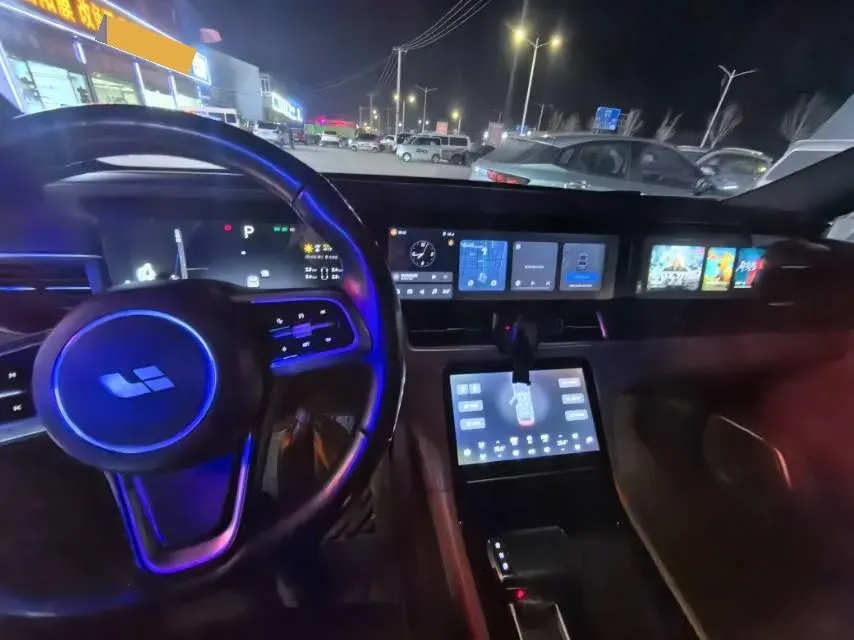 2021 Li ONE Range Extended 131HP REEV 40.5KWH,autocango,china used car exporter,china ev exporter,chinese used car exporter,chinese used ev exporter