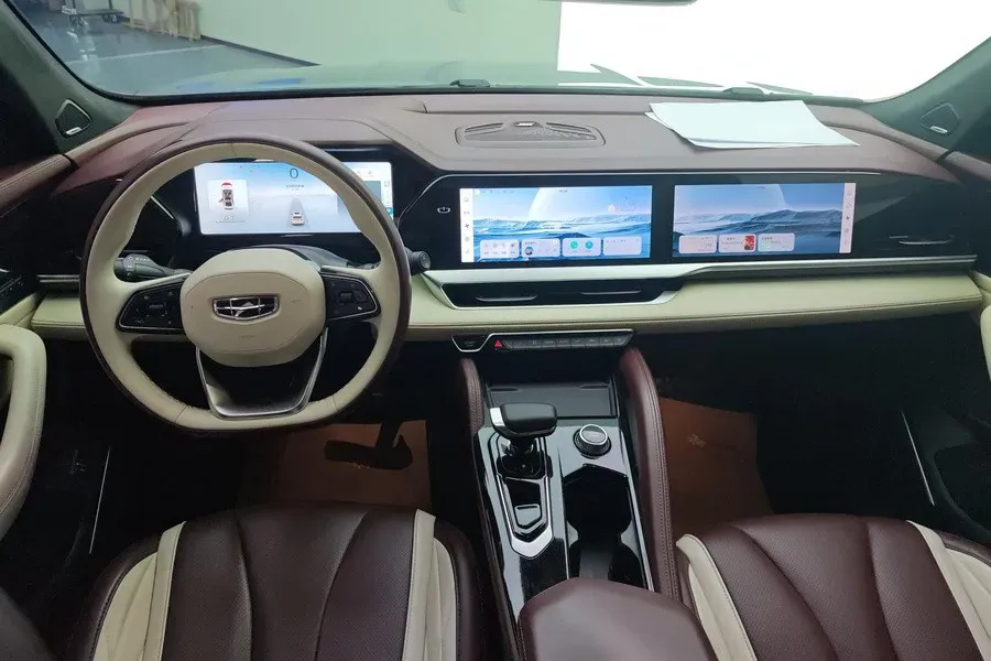 2021 Geely Monjaro 2.0T 218HP L4 7DCT,autocango,china used car exporter,china ev exporter,chinese used car exporter,chinese used ev exporter