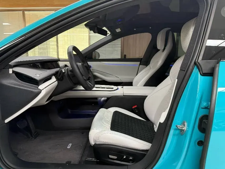 2024 MI SU7 BEV 73.6KWH,autocango,china used car exporter,china ev exporter,chinese used car exporter,chinese used ev exporter