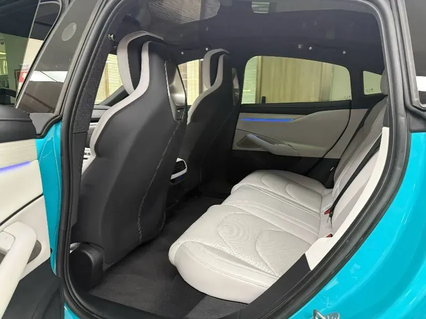 2024 MI SU7 BEV 73.6KWH,autocango,china used car exporter,china ev exporter,chinese used car exporter,chinese used ev exporter