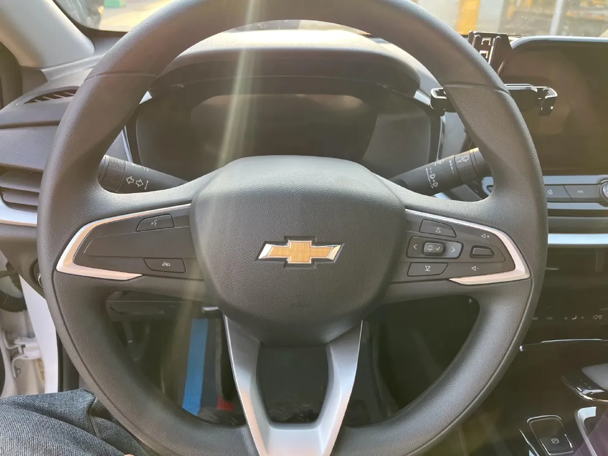 2022 Chevrolet Menlo BEV 61.1KWH,autocango,china used car exporter,china ev exporter,chinese used car exporter,chinese used ev exporter