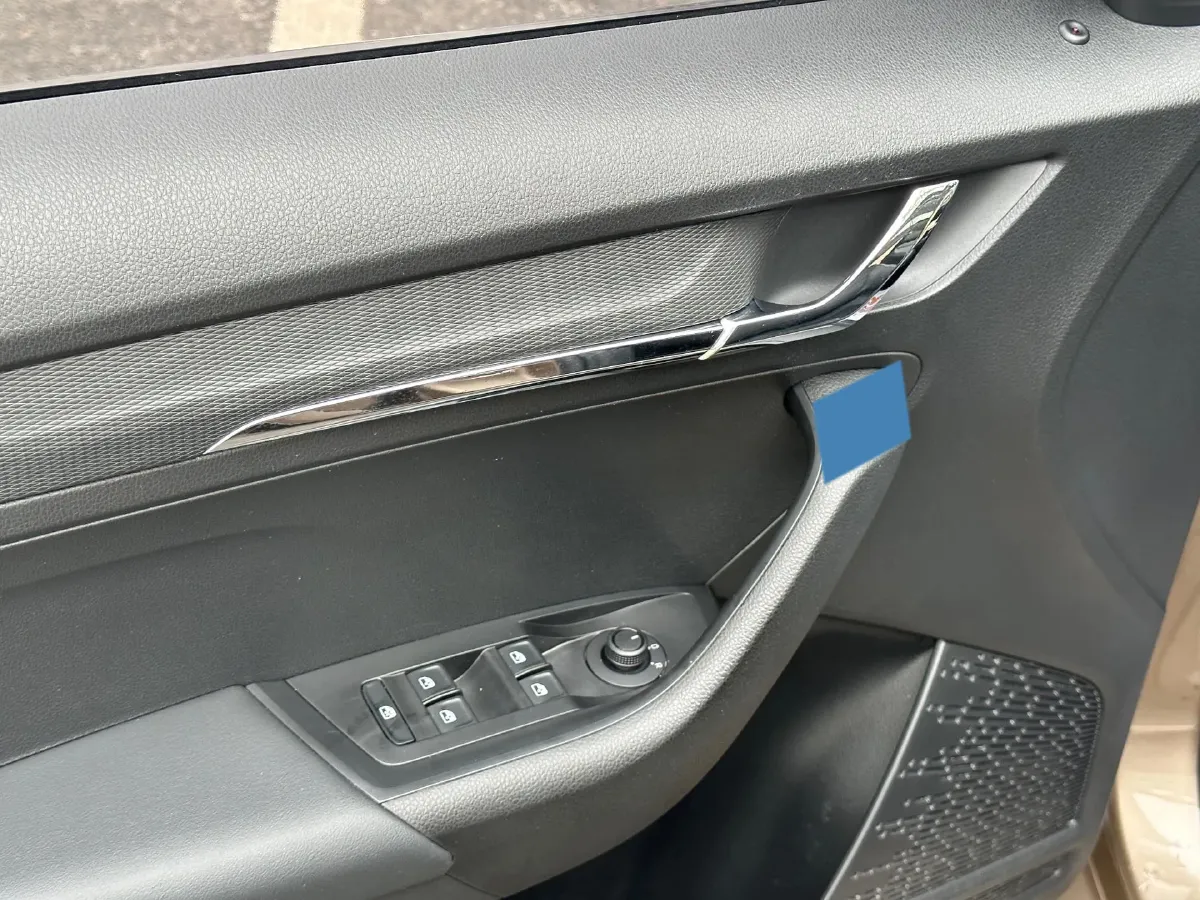 2021 Skoda Kamiq 1.5L 112HP L4 6AT,autocango,china used car exporter,china ev exporter,chinese used car exporter,chinese used ev exporter