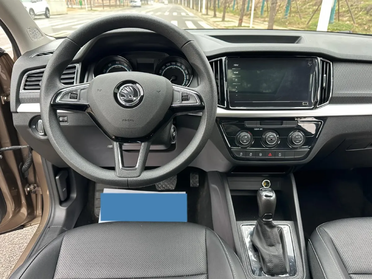 2021 Skoda Kamiq 1.5L 112HP L4 6AT,autocango,china used car exporter,china ev exporter,chinese used car exporter,chinese used ev exporter