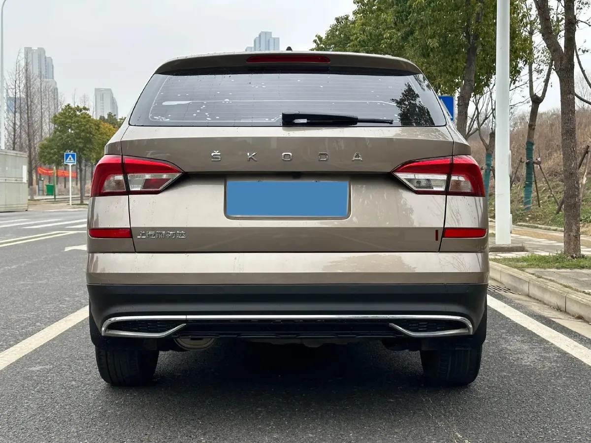 2021 Skoda Kamiq 1.5L 112HP L4 6AT,autocango,china used car exporter,china ev exporter,chinese used car exporter,chinese used ev exporter