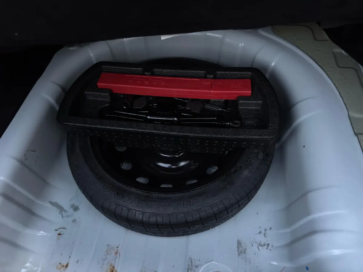 2019 ChangAn Eado DT 1.6L 125HP L4 5MT,autocango,china used car exporter,china ev exporter,chinese used car exporter,chinese used ev exporter