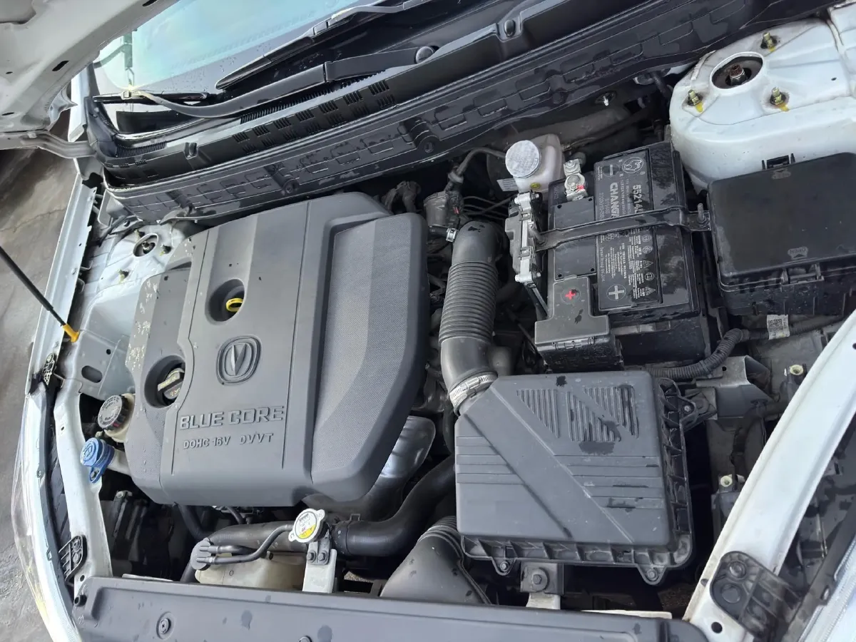 2019 ChangAn Eado DT 1.6L 125HP L4 5MT,autocango,china used car exporter,china ev exporter,chinese used car exporter,chinese used ev exporter