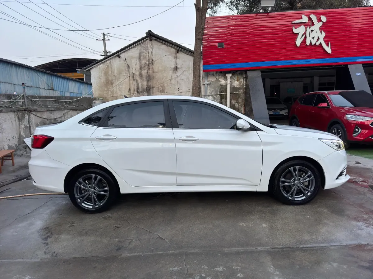 2019 ChangAn Eado DT 1.6L 125HP L4 5MT,autocango,china used car exporter,china ev exporter,chinese used car exporter,chinese used ev exporter