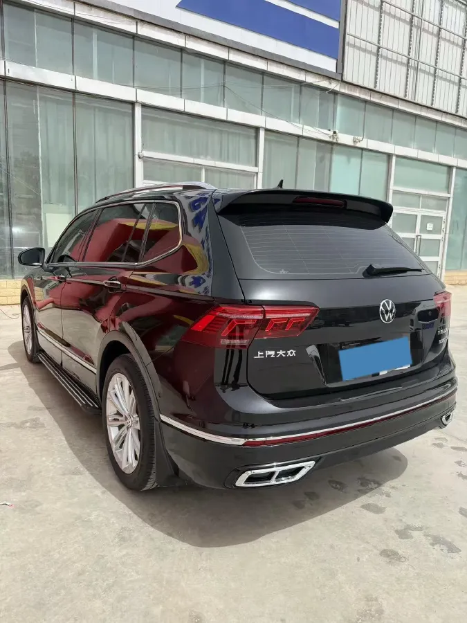 2023 Volkswagen Tiguan L 2.0T 186HP L4 7DCT,autocango,china used car exporter,china ev exporter,chinese used car exporter,chinese used ev exporter