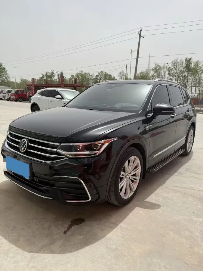 2023 Volkswagen Tiguan L 2.0T 186HP L4 7DCT,autocango,china used car exporter,china ev exporter,chinese used car exporter,chinese used ev exporter