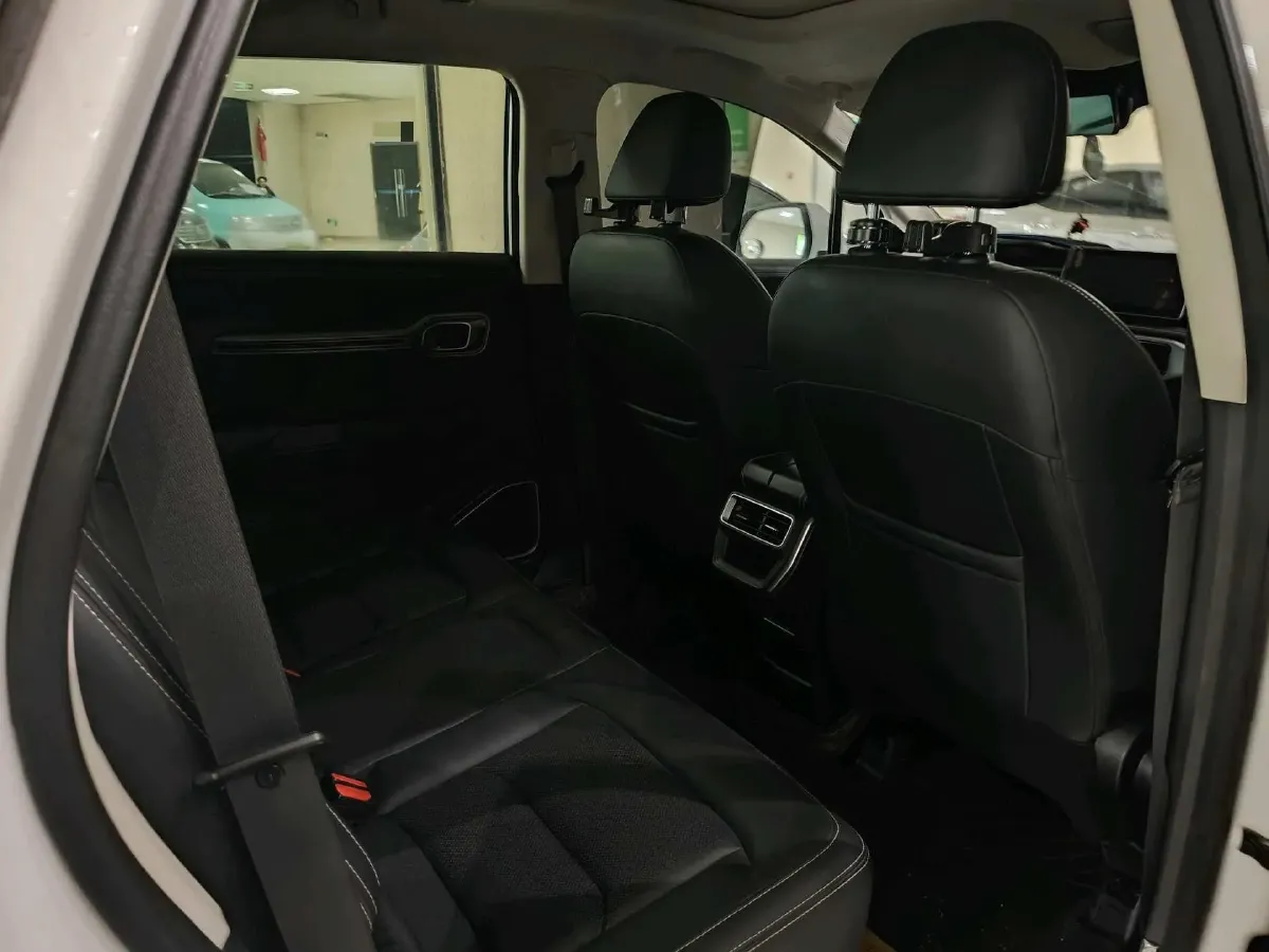 2020 Geely Okavango 1.8T 184HP L4 7DCT,autocango,china used car exporter,china ev exporter,chinese used car exporter,chinese used ev exporter