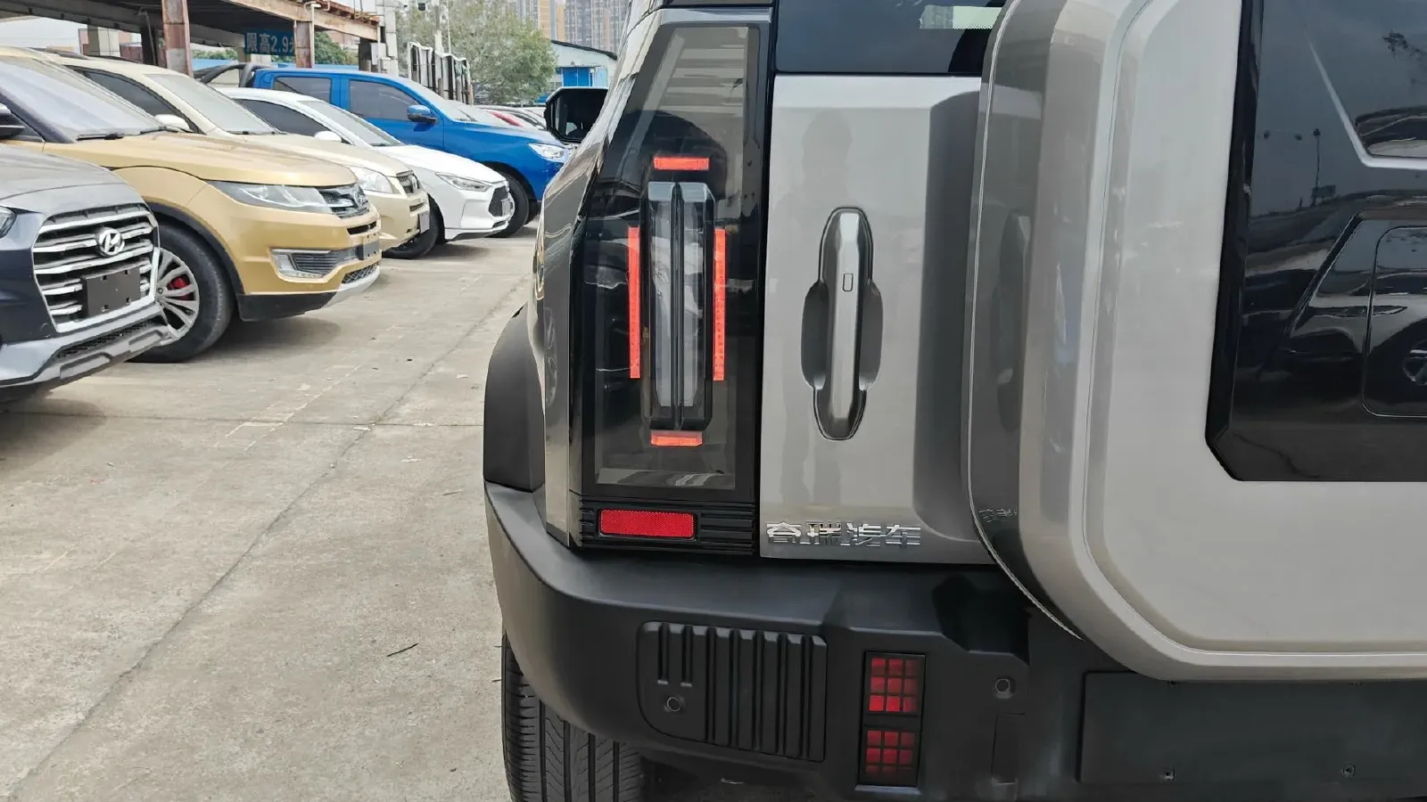2024 Jetour ShanHai TravellerC-DM 1.5T 156HP L4 3DHT PHEV 43.24KWH,autocango,china used car exporter,china ev exporter,chinese used car exporter,chinese used ev exporter