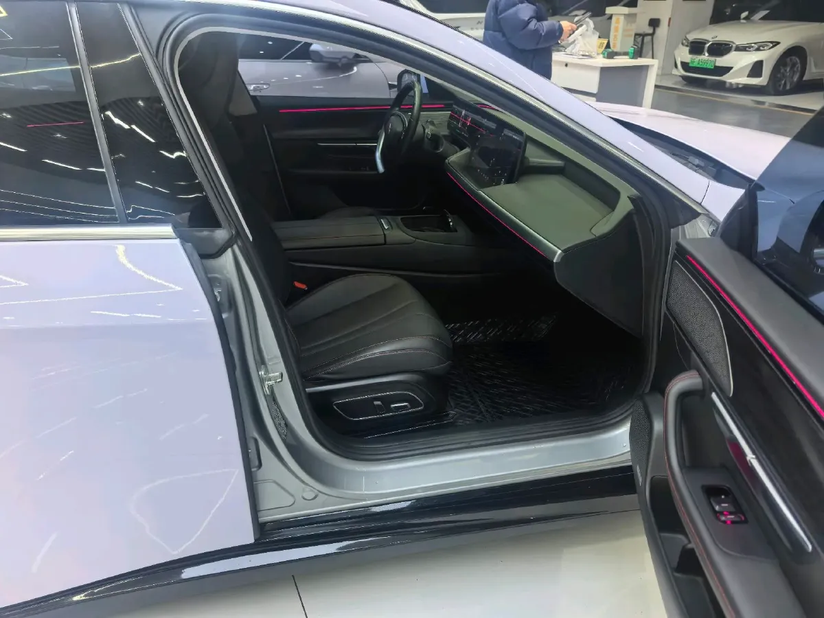 2022 Xpeng P7 BEV 60.2KWH,autocango,china used car exporter,china ev exporter,chinese used car exporter,chinese used ev exporter