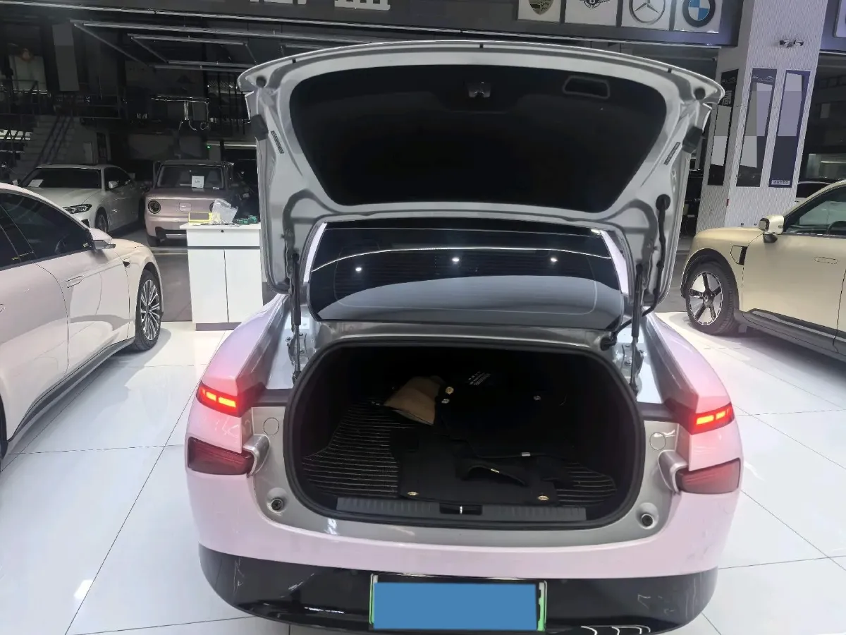 2022 Xpeng P7 BEV 60.2KWH,autocango,china used car exporter,china ev exporter,chinese used car exporter,chinese used ev exporter