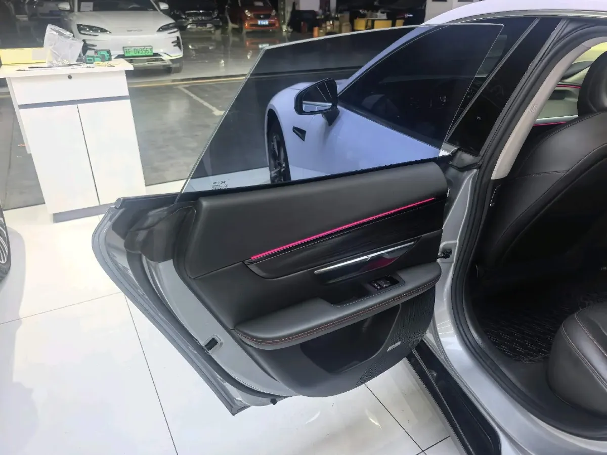 2022 Xpeng P7 BEV 60.2KWH,autocango,china used car exporter,china ev exporter,chinese used car exporter,chinese used ev exporter