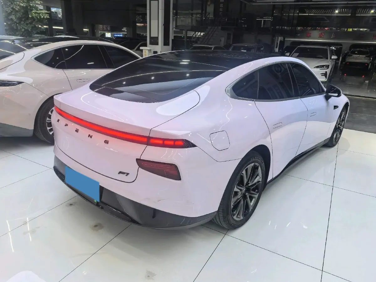 2022 Xpeng P7 BEV 60.2KWH,autocango,china used car exporter,china ev exporter,chinese used car exporter,chinese used ev exporter