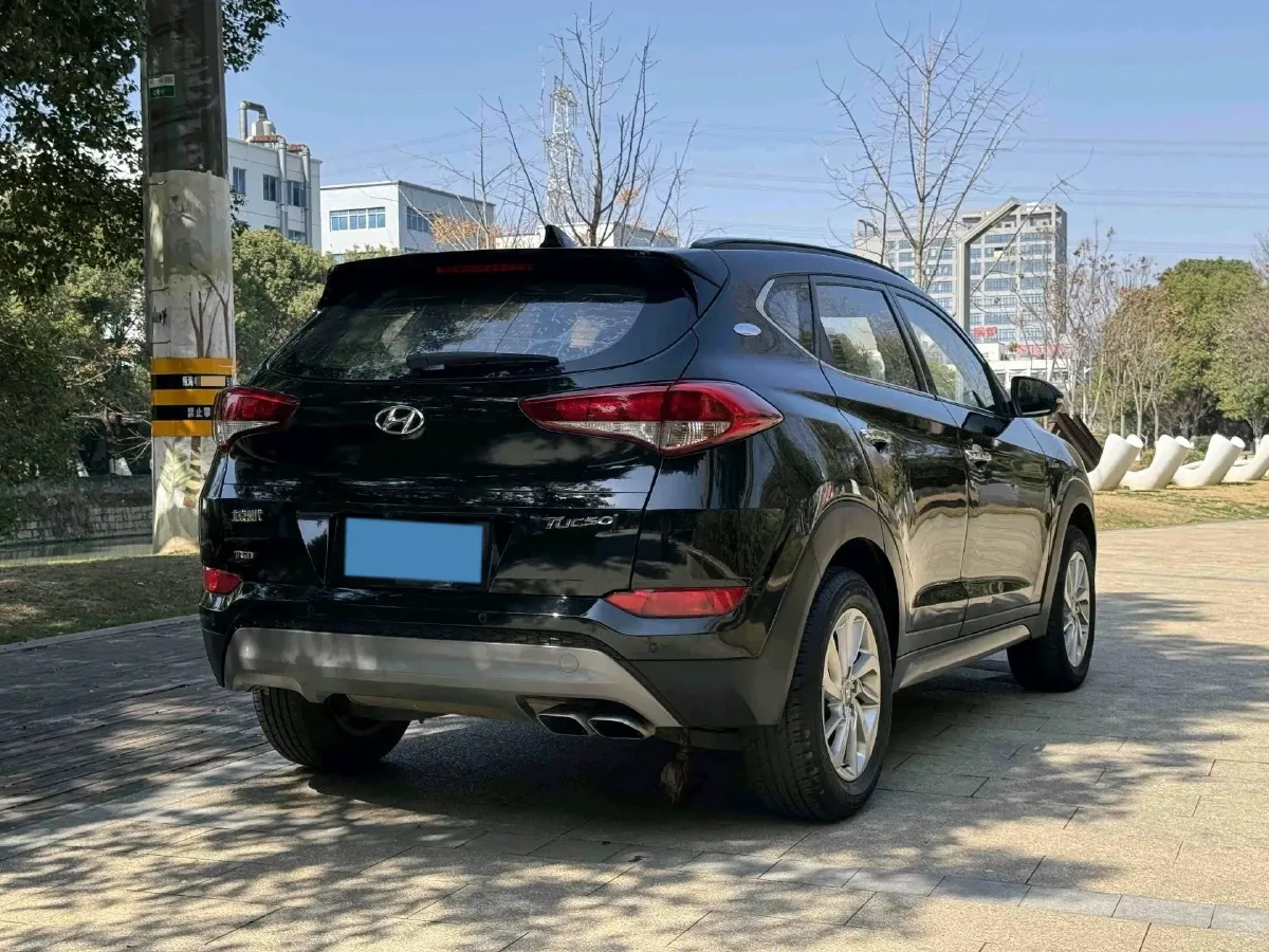 2015 Hyundai Tucson 1.6T 177HP L4 7DCT,autocango,china used car exporter,china ev exporter,chinese used car exporter,chinese used ev exporter