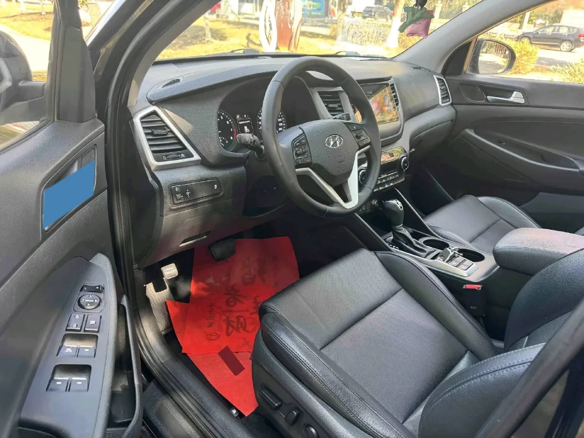 2015 Hyundai Tucson 1.6T 177HP L4 7DCT,autocango,china used car exporter,china ev exporter,chinese used car exporter,chinese used ev exporter