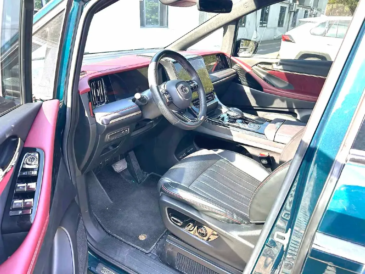 2023 GAC Trumpchi M8 2.0T 190HP L4 E-CVT Hybrid,autocango,china used car exporter,china ev exporter,chinese used car exporter,chinese used ev exporter