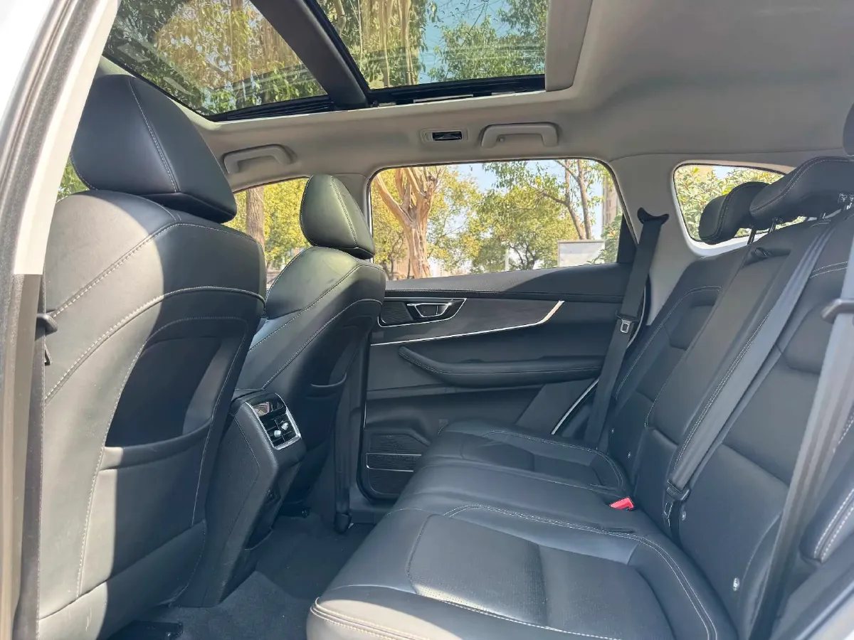 2020 Chery Tiggo 8 1.5T 156HP L4 6MT,autocango,china used car exporter,china ev exporter,chinese used car exporter,chinese used ev exporter