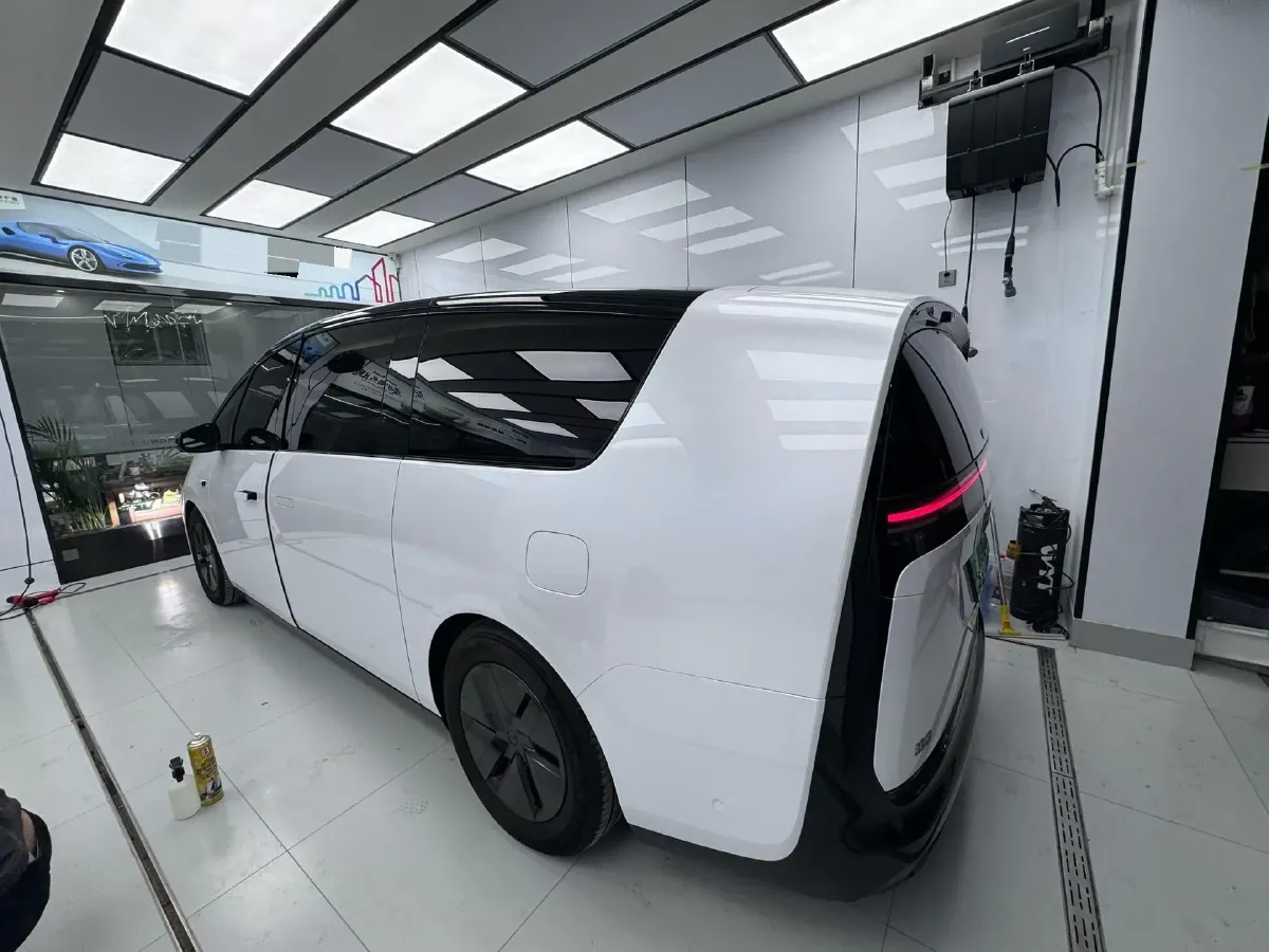 2024 Li MEGA BEV 102.7KWH,autocango,china used car exporter,china ev exporter,chinese used car exporter,chinese used ev exporter