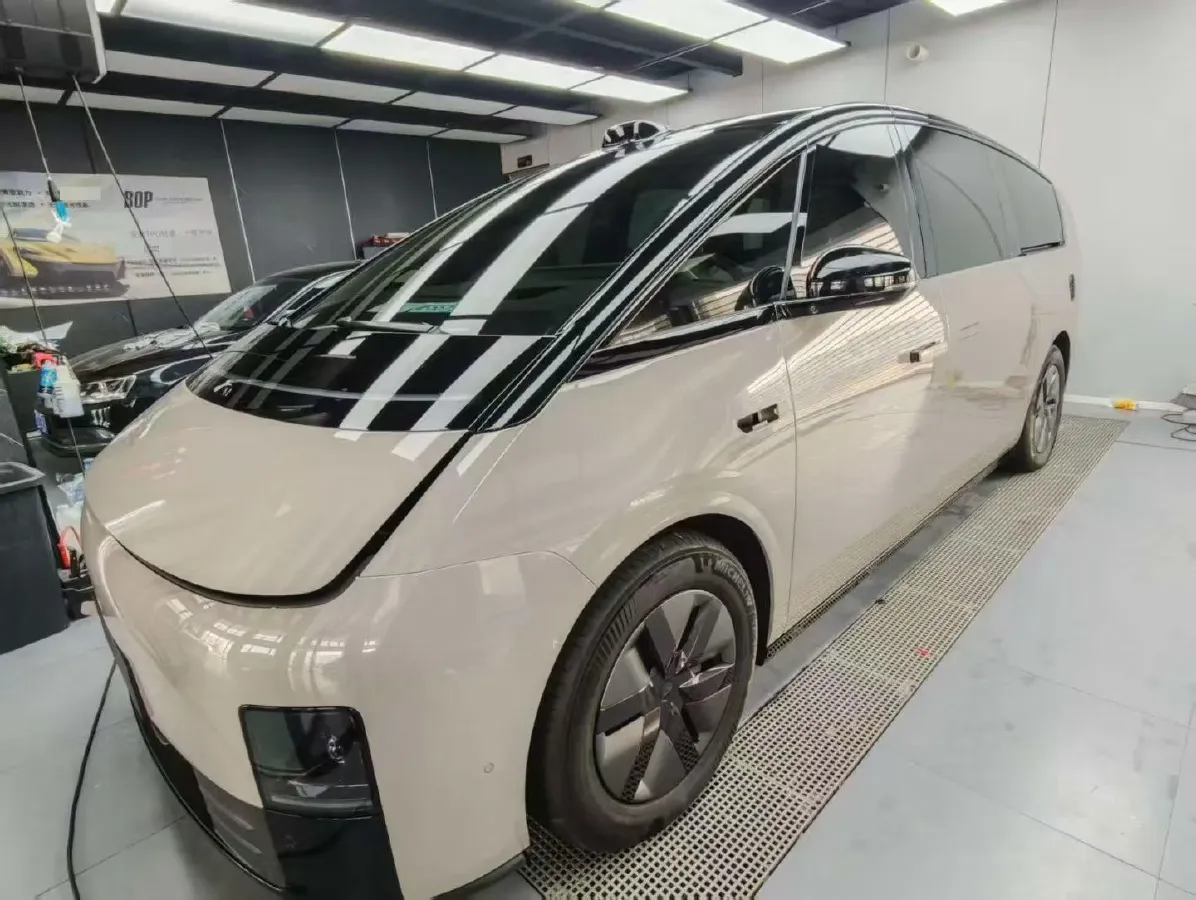 2024 Li MEGA BEV 102.7KWH,autocango,china used car exporter,china ev exporter,chinese used car exporter,chinese used ev exporter