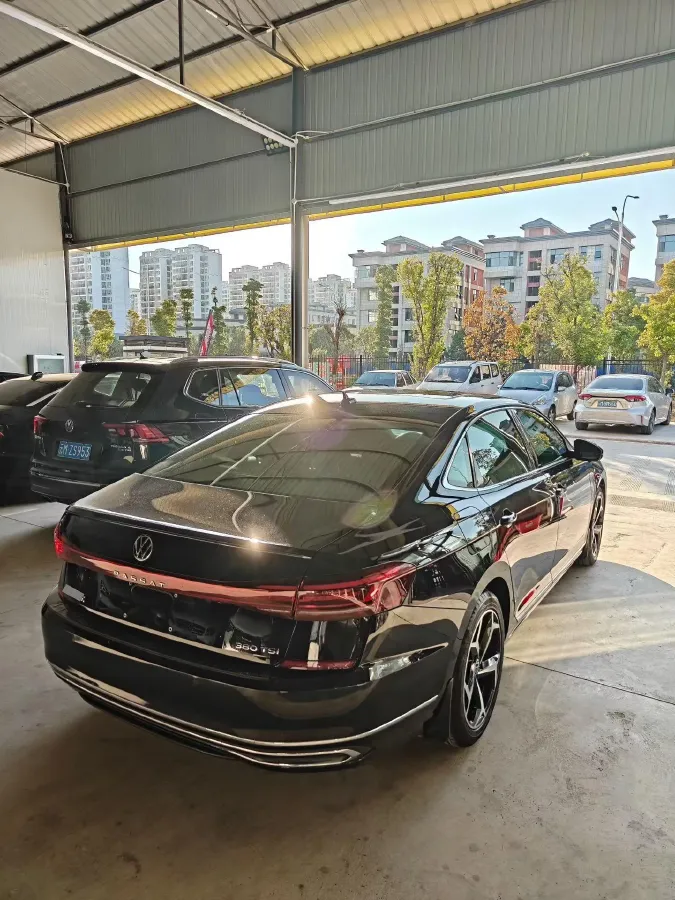 2025 Volkswagen Passat 2.0T 220HP L4 7DCT,autocango,china used car exporter,china ev exporter,chinese used car exporter,chinese used ev exporter