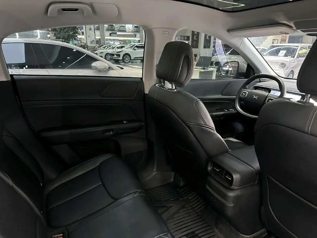 2024 Xpeng G6 BEV 66KWH,autocango,china used car exporter,china ev exporter,chinese used car exporter,chinese used ev exporter