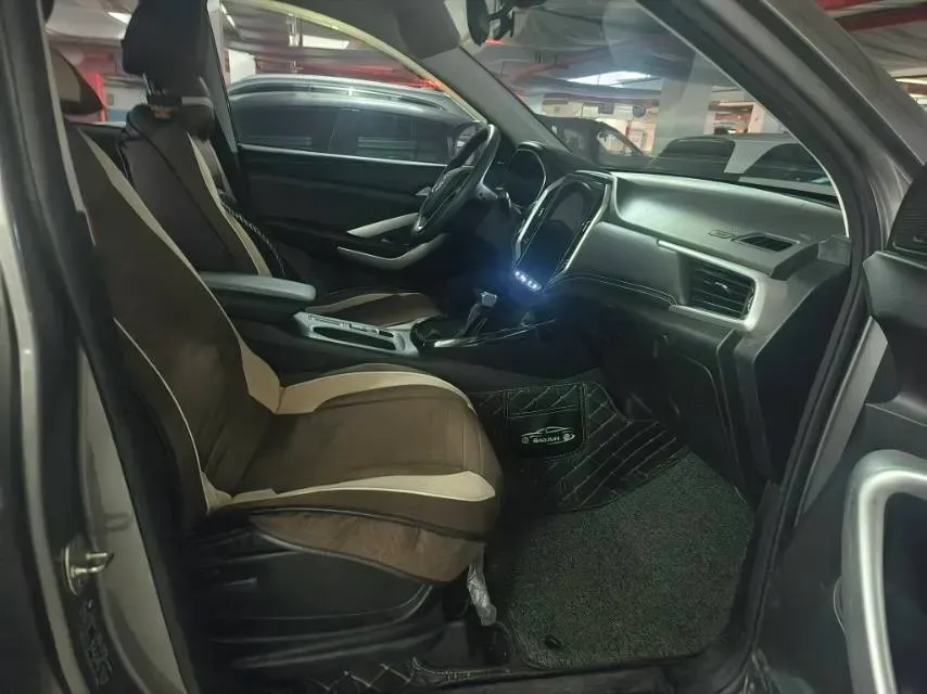 2020 HanTeng X7 1.5T 156HP L4 6AT,autocango,china used car exporter,china ev exporter,chinese used car exporter,chinese used ev exporter