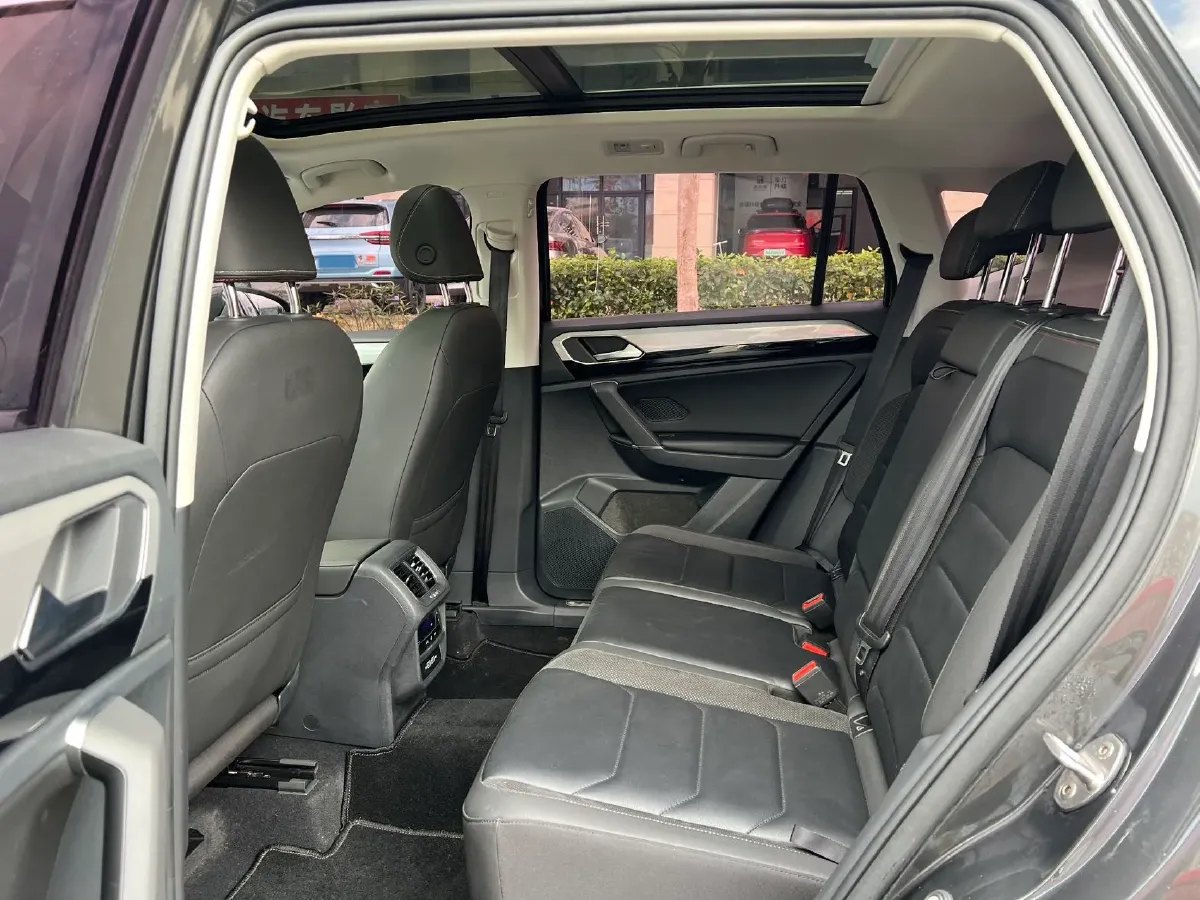 2020 Volkswagen Tayron 2.0T 186HP L4 7DCT,autocango,china used car exporter,china ev exporter,chinese used car exporter,chinese used ev exporter