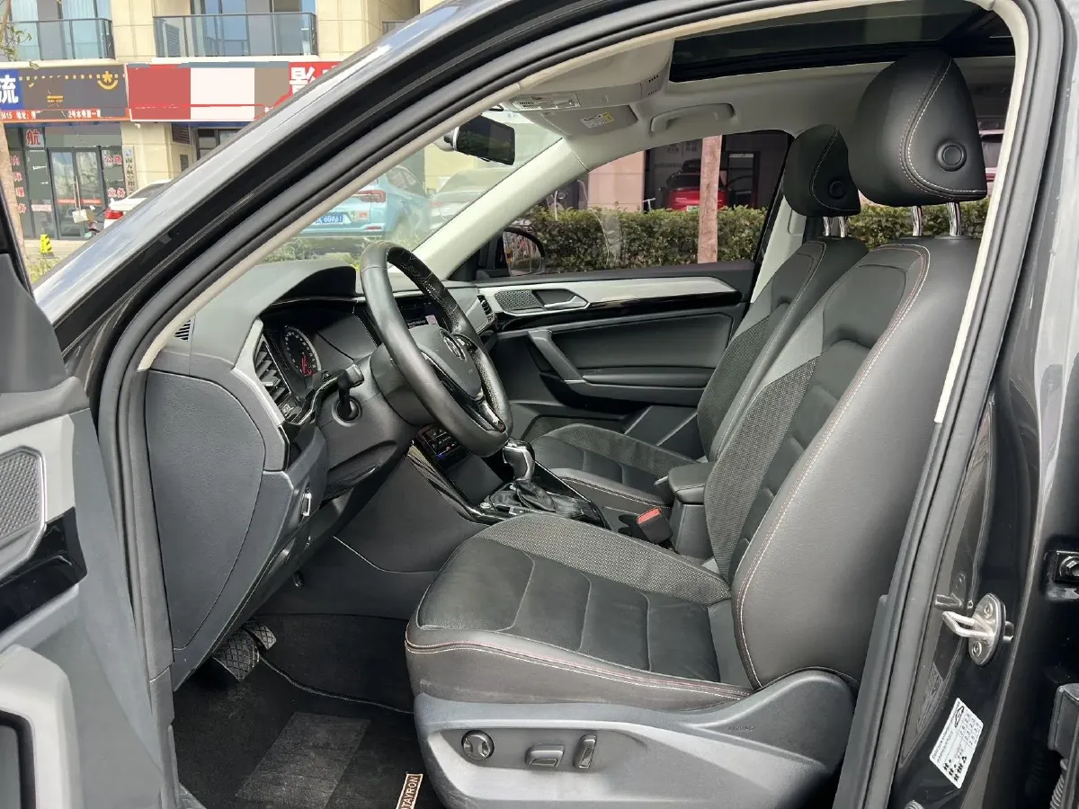 2020 Volkswagen Tayron 2.0T 186HP L4 7DCT,autocango,china used car exporter,china ev exporter,chinese used car exporter,chinese used ev exporter