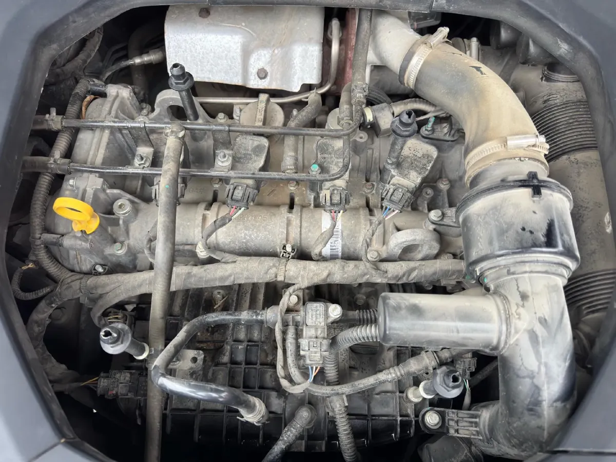 2022 HongQi HS5 2.0T 224HP L4 6AT,autocango,china used car exporter,china ev exporter,chinese used car exporter,chinese used ev exporter