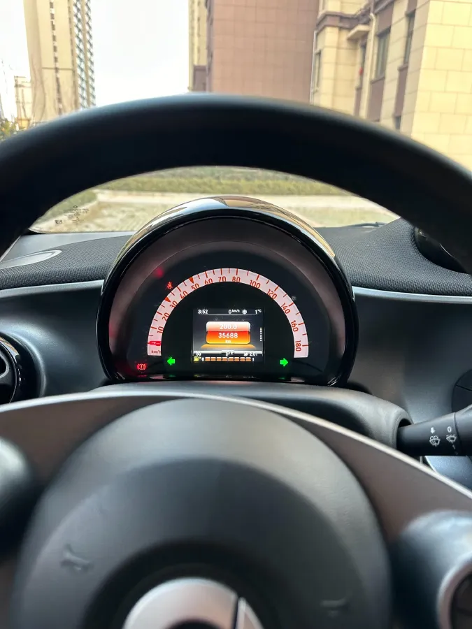 2019 Smart smart fortwo 0.9T 90HP L3 6DCT,autocango,china used car exporter,china ev exporter,chinese used car exporter,chinese used ev exporter