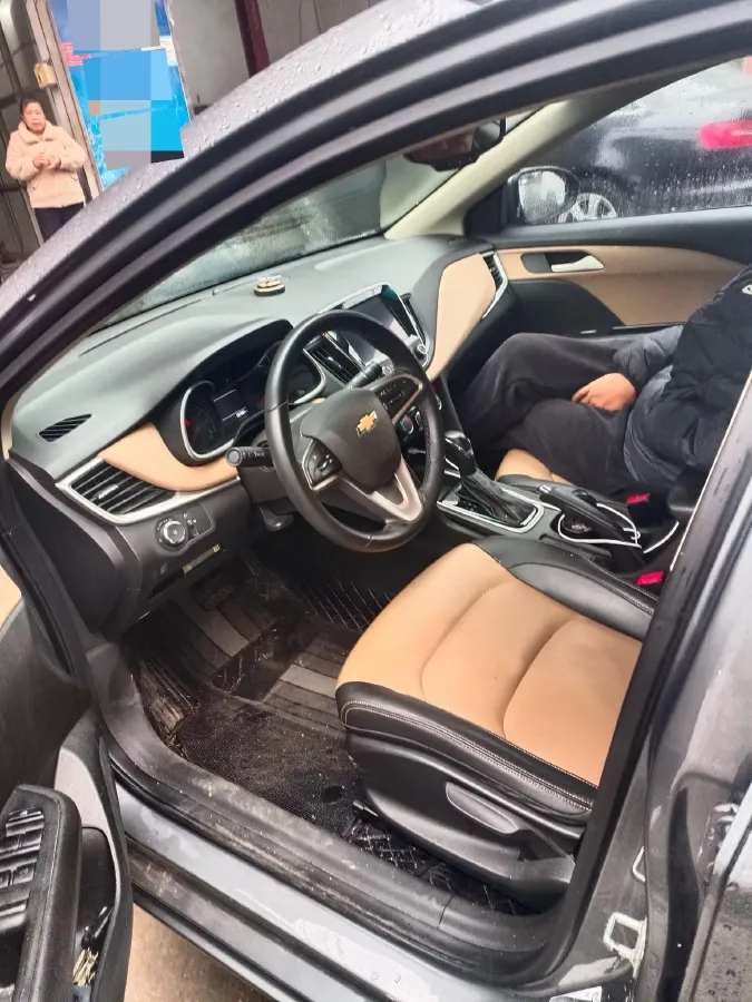 2021 Chevrolet Monza 1.5L 113HP L4 6AT,autocango,china used car exporter,china ev exporter,chinese used car exporter,chinese used ev exporter