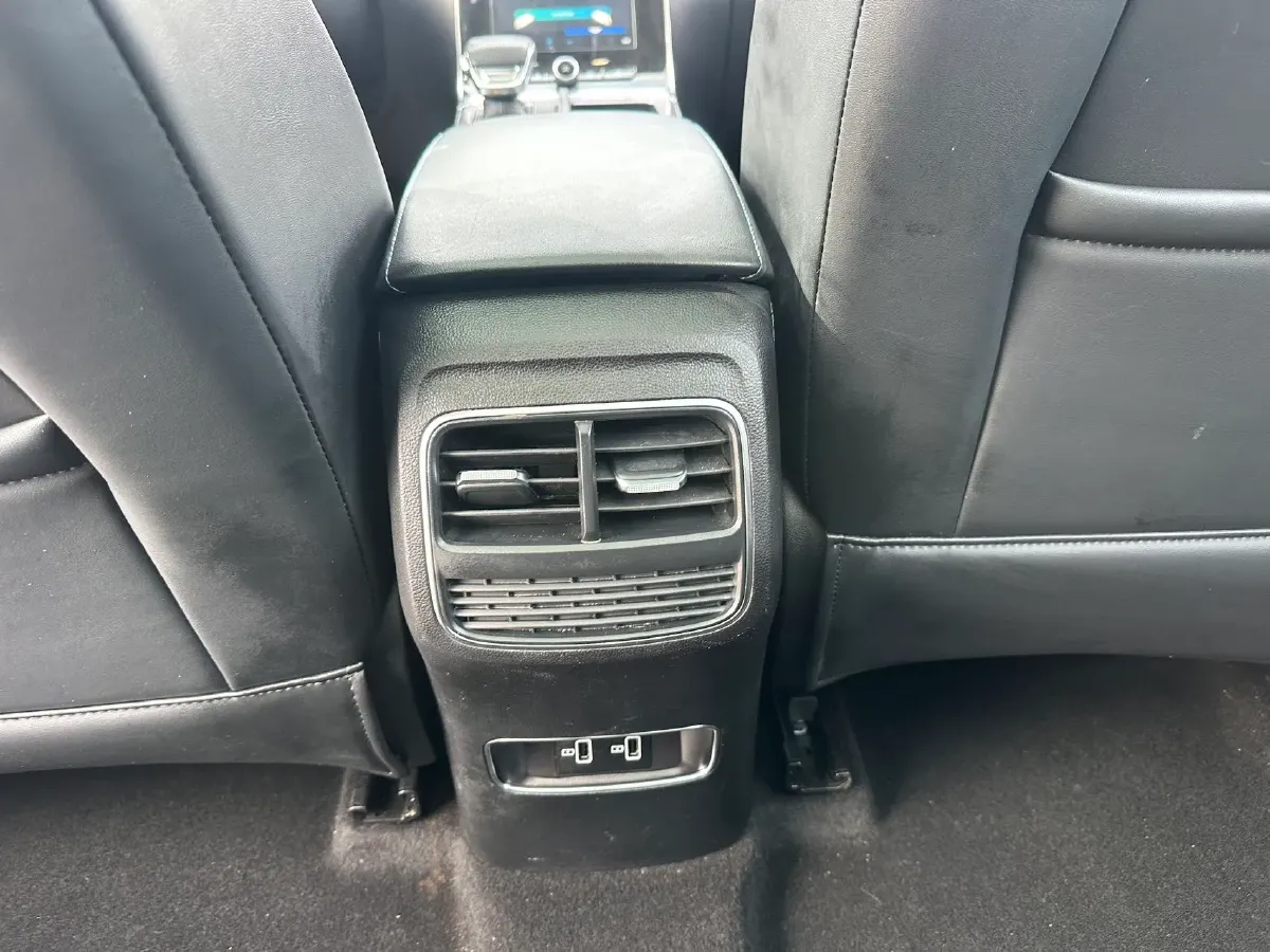 2021 Roewe RX5 1.5T 173HP L4 7DCT,autocango,china used car exporter,china ev exporter,chinese used car exporter,chinese used ev exporter