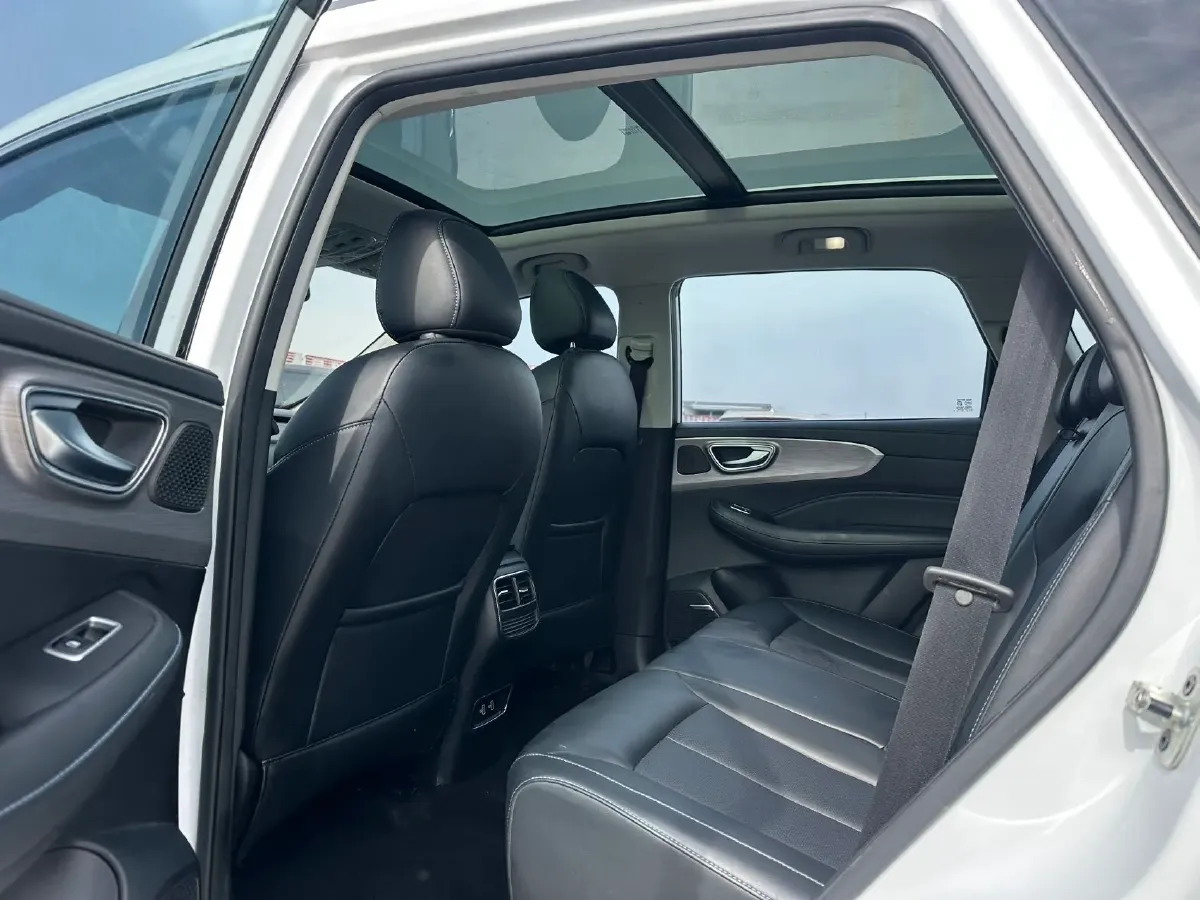 2021 Roewe RX5 1.5T 173HP L4 7DCT,autocango,china used car exporter,china ev exporter,chinese used car exporter,chinese used ev exporter