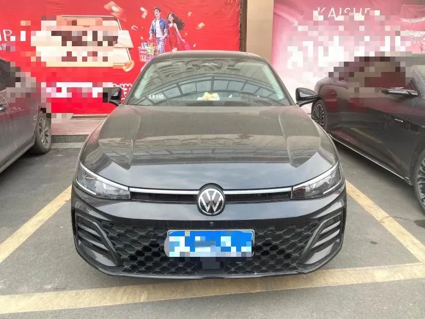 2025 Volkswagen Passat 2.0T 220HP L4 7DCT,autocango,china used car exporter,china ev exporter,chinese used car exporter,chinese used ev exporter
