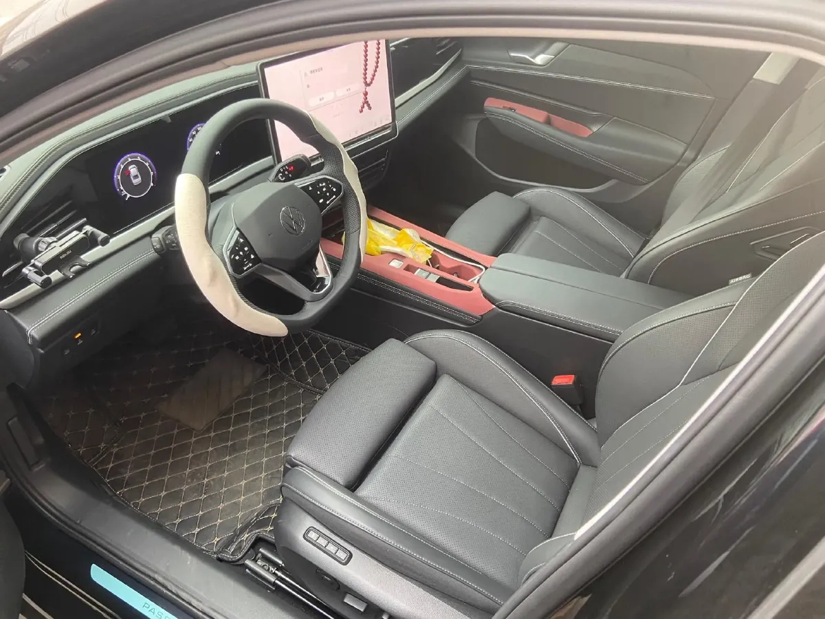 2025 Volkswagen Passat 2.0T 220HP L4 7DCT,autocango,china used car exporter,china ev exporter,chinese used car exporter,chinese used ev exporter